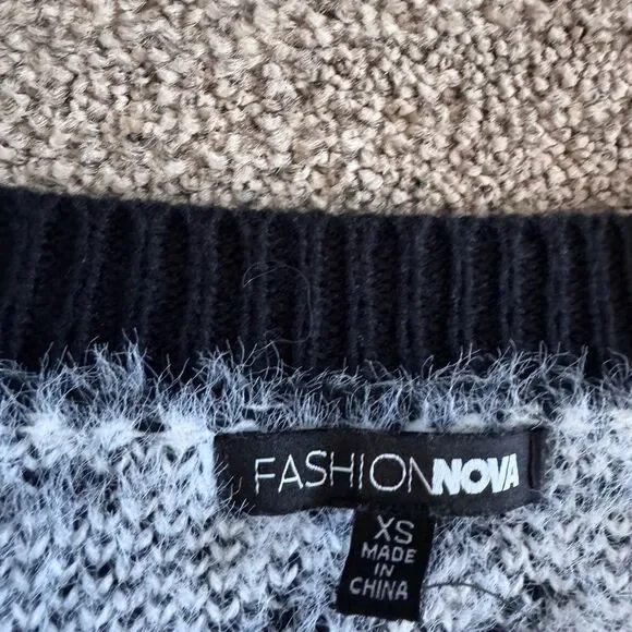 ❌SOLD❌ Fashion Nova Oversized Black and White Houndstooth Cardigan Sweater - Picture 6 of 6